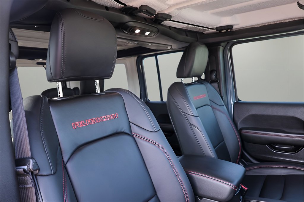 Used 2025 Jeep Wrangler Unlimited Rubicon image 20