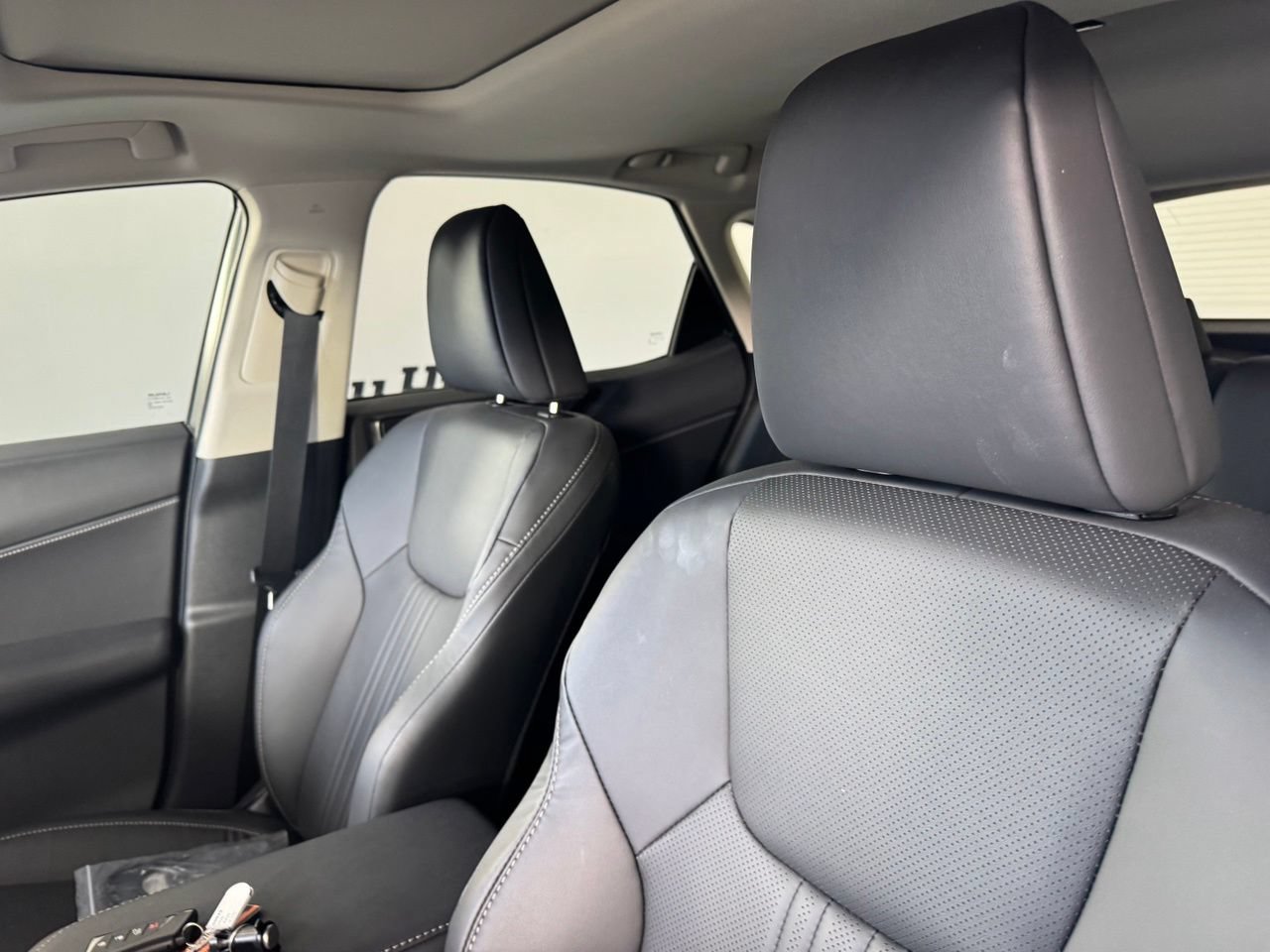 Used 2025 Lexus NX 250 FWD w/ Accessory Package (Z2) image 10