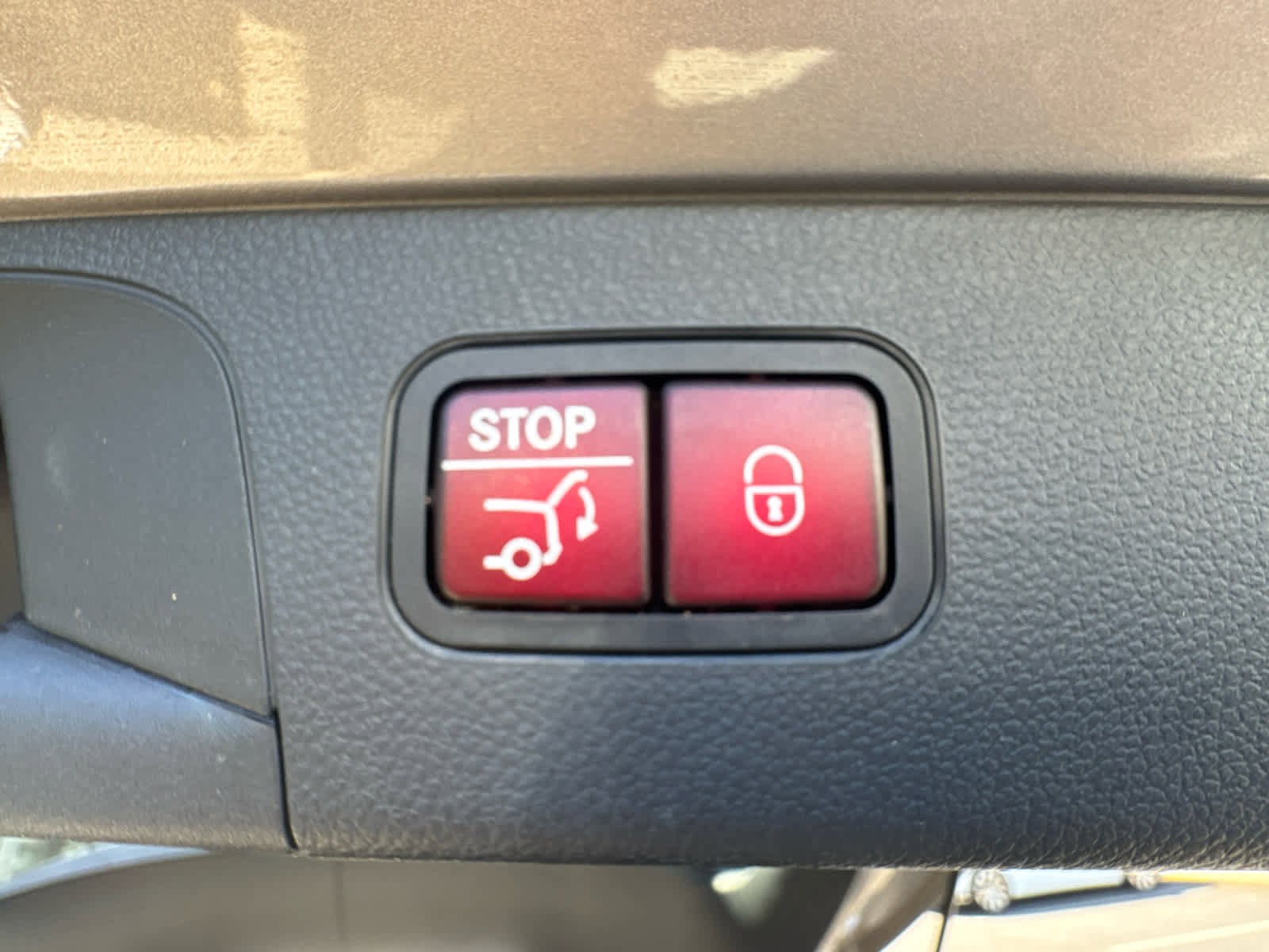 Used 2019 Mercedes-Benz GLC 300 4MATIC image 8