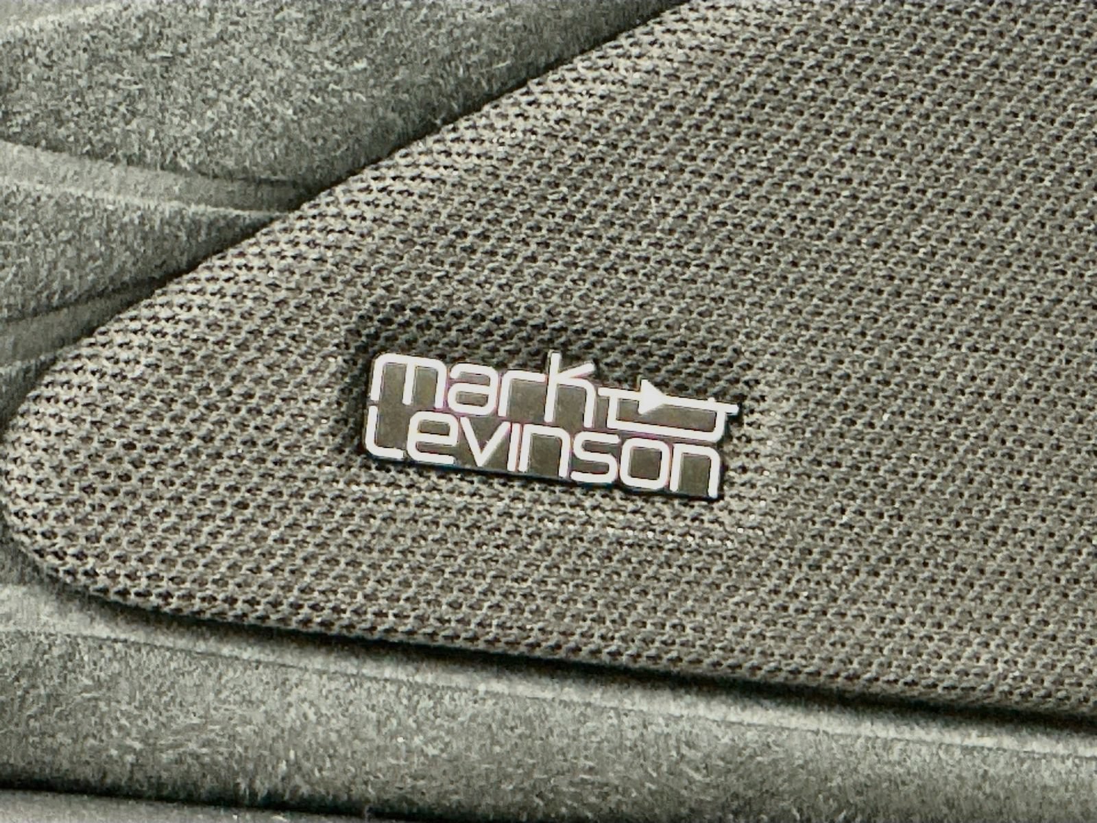 Used 2025 Lexus RX 450h AWD w/ Luxury Package image 19
