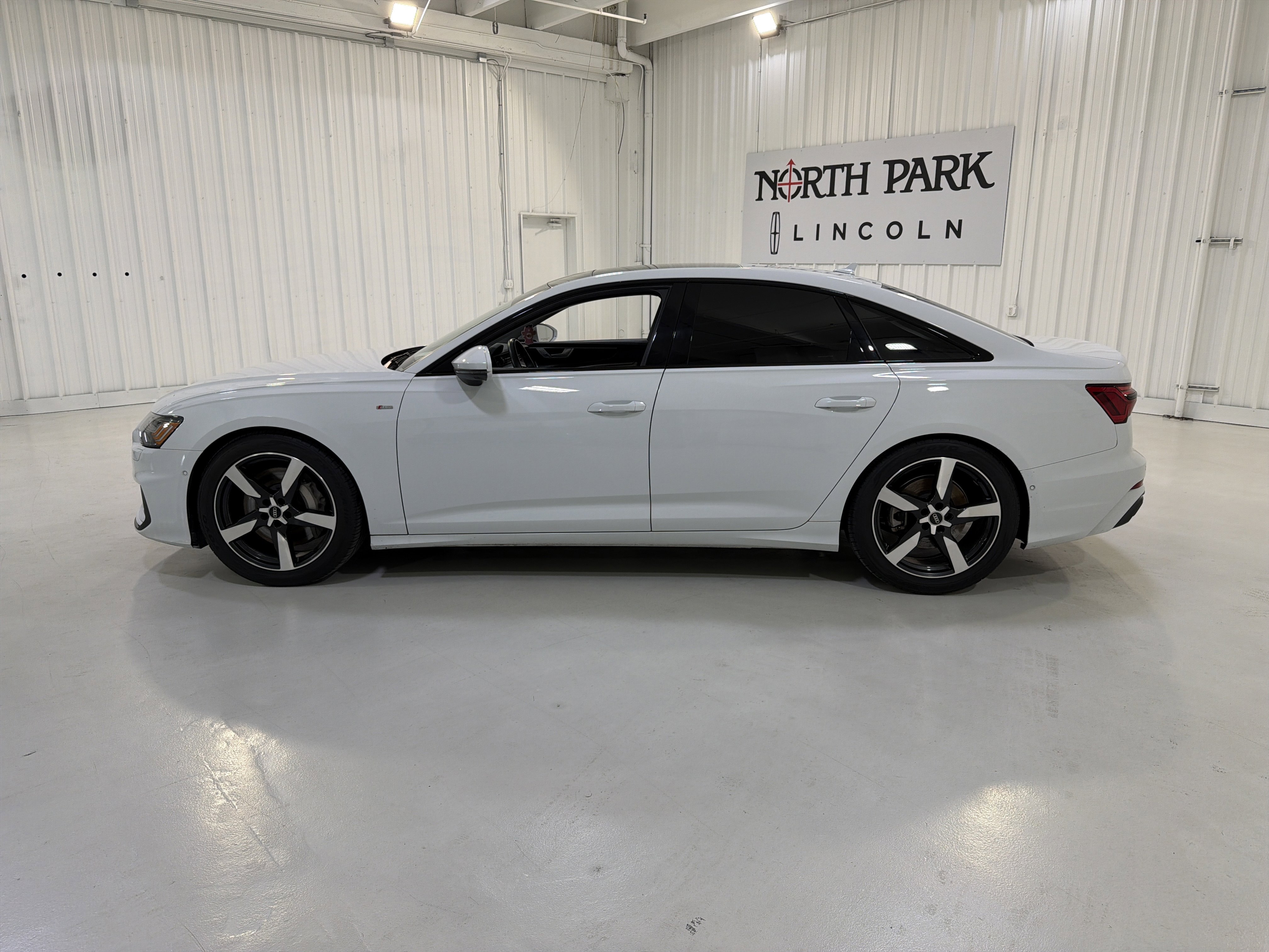 Used 2021 Audi A6 3.0T Prestige w/ Prestige Package AWD/4WD image 2