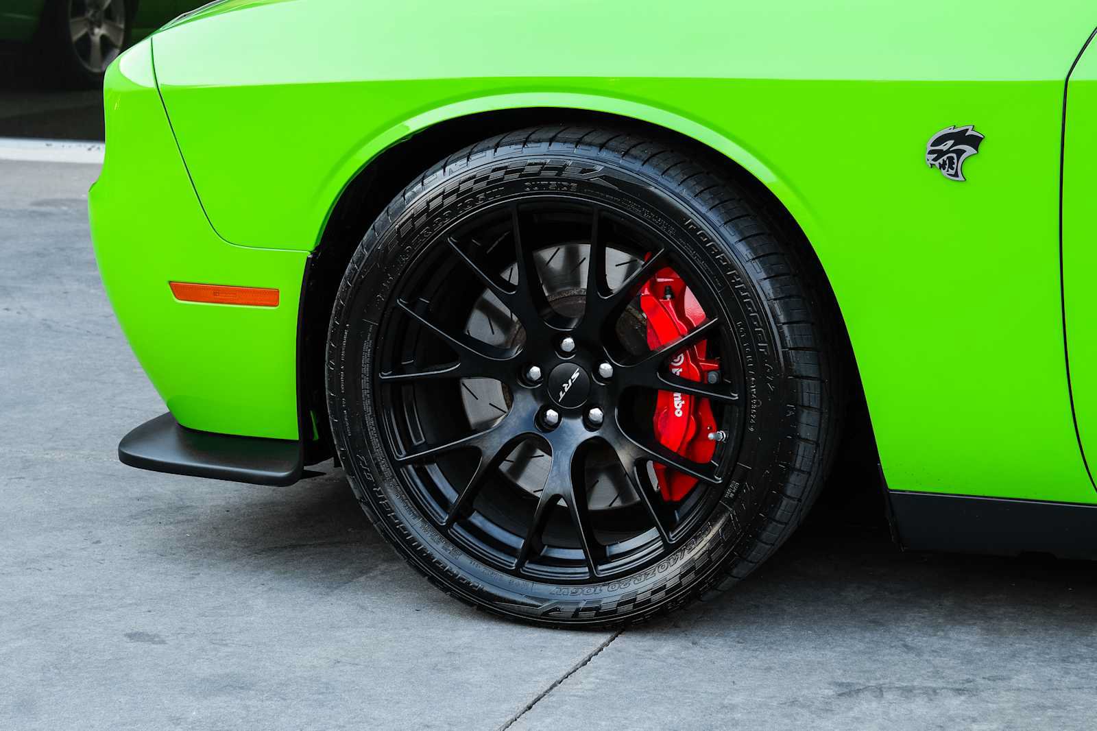 Used 2015 Dodge Challenger SRT Hellcat RWD image 23