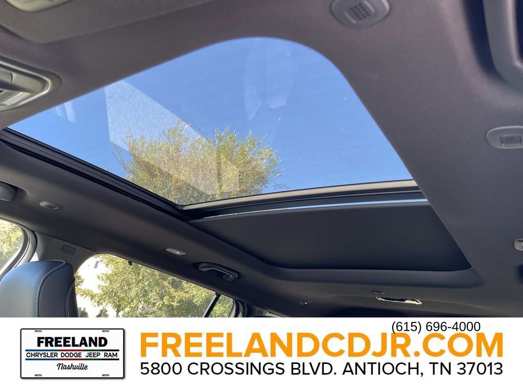 New 2025 Jeep Grand Cherokee L Limited w/ Luxury Tech Group II image 26