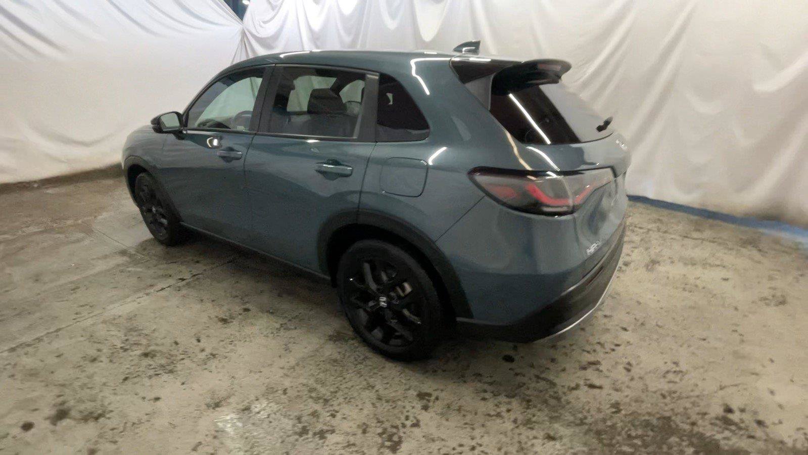 Used 2024 Honda HR-V Sport image 10