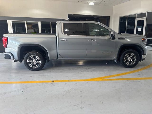 Used 2025 GMC Sierra 1500 SLT AWD/4WD image 8