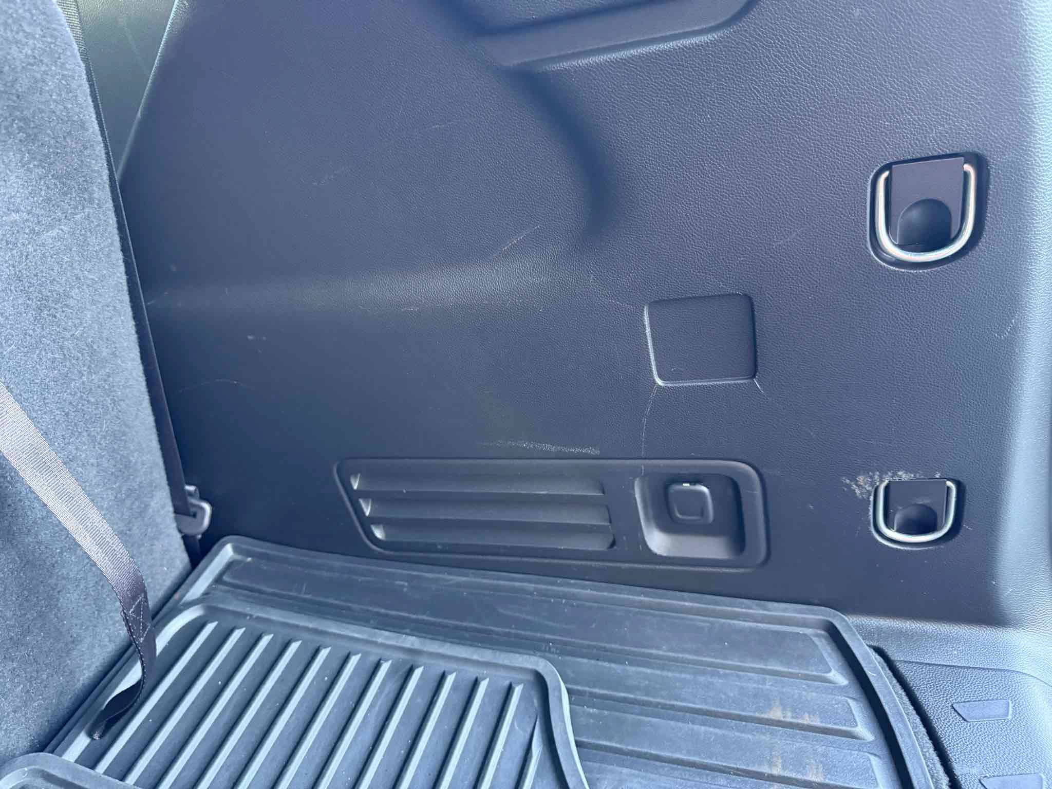 Used 2018 Chevrolet Traverse LS FWD image 74