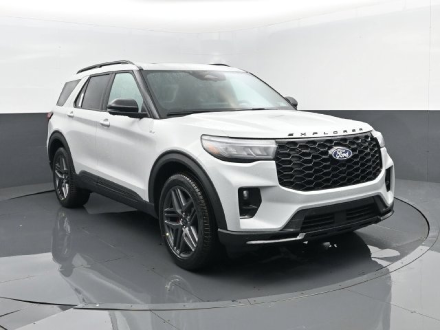 New 2027 Ford Explorer ST-Line w/ Premium Package AWD/4WD image 3