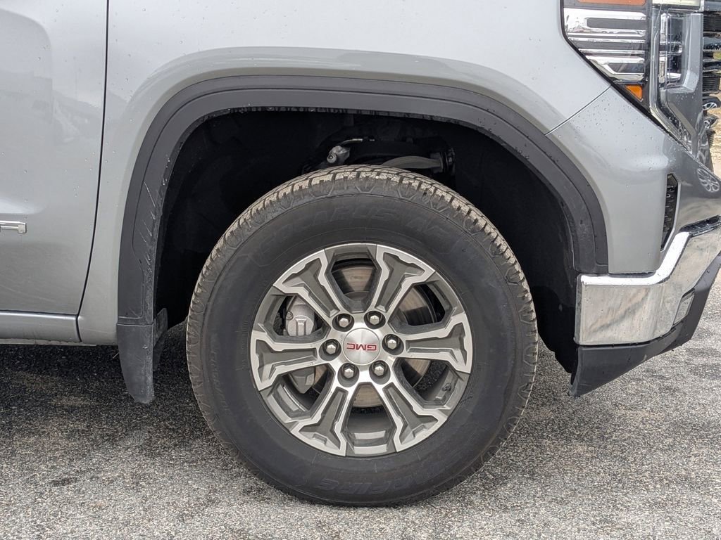 Used 2024 GMC Sierra 1500 SLT image 11