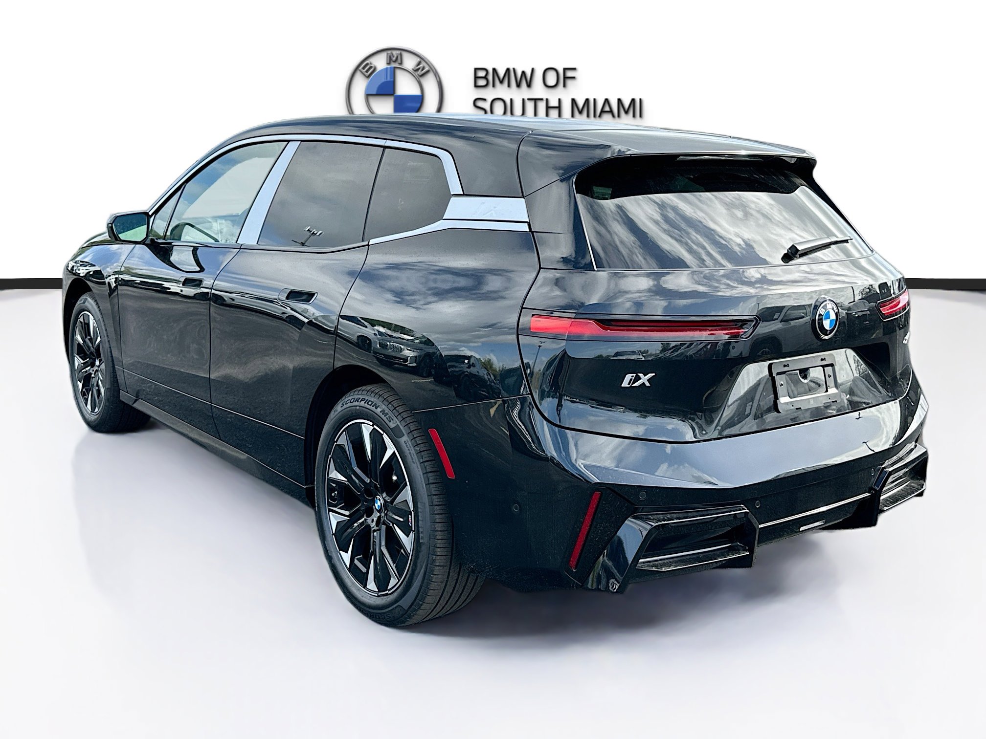 New 2026 BMW iX xDrive60 w/ M Sport Package image 4