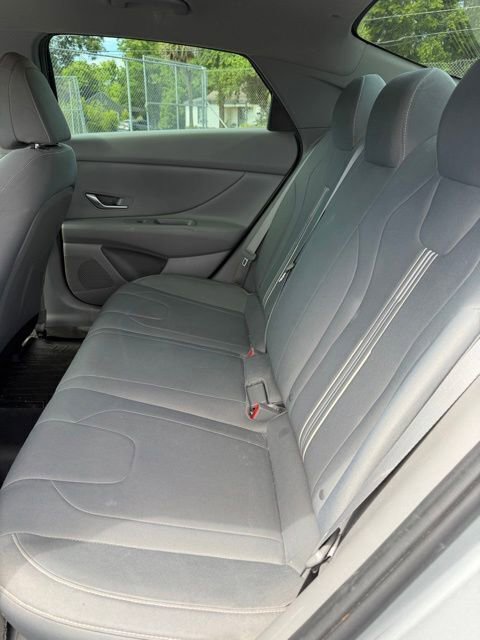 Used 2022 Hyundai Elantra SEL w/ Cargo Package FWD image 18