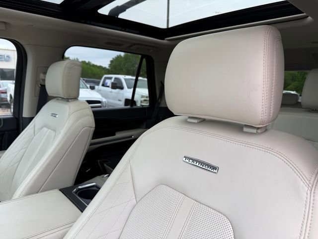 Used 2019 Ford Expedition Platinum image 10