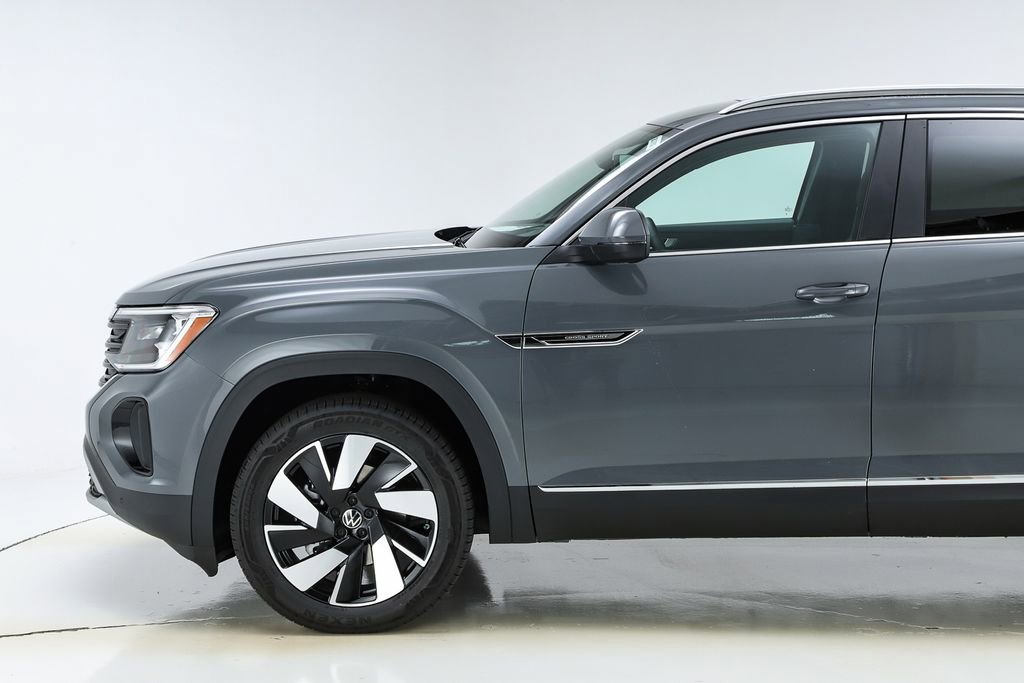 New 2026 Volkswagen Atlas Cross Sport SEL image 42