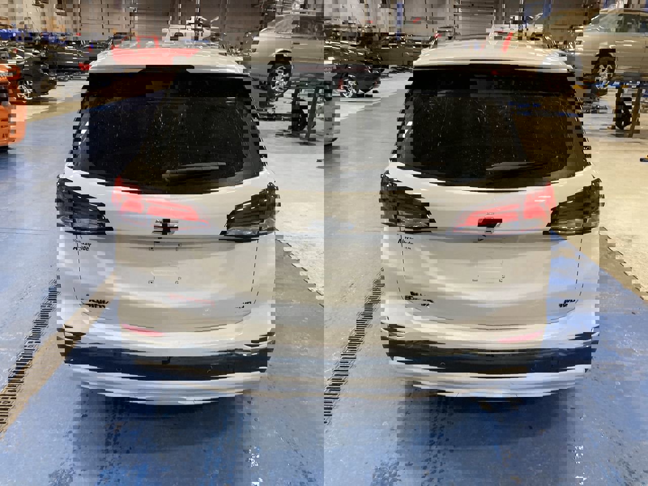 Used 2022 Chevrolet Equinox Premier image 6