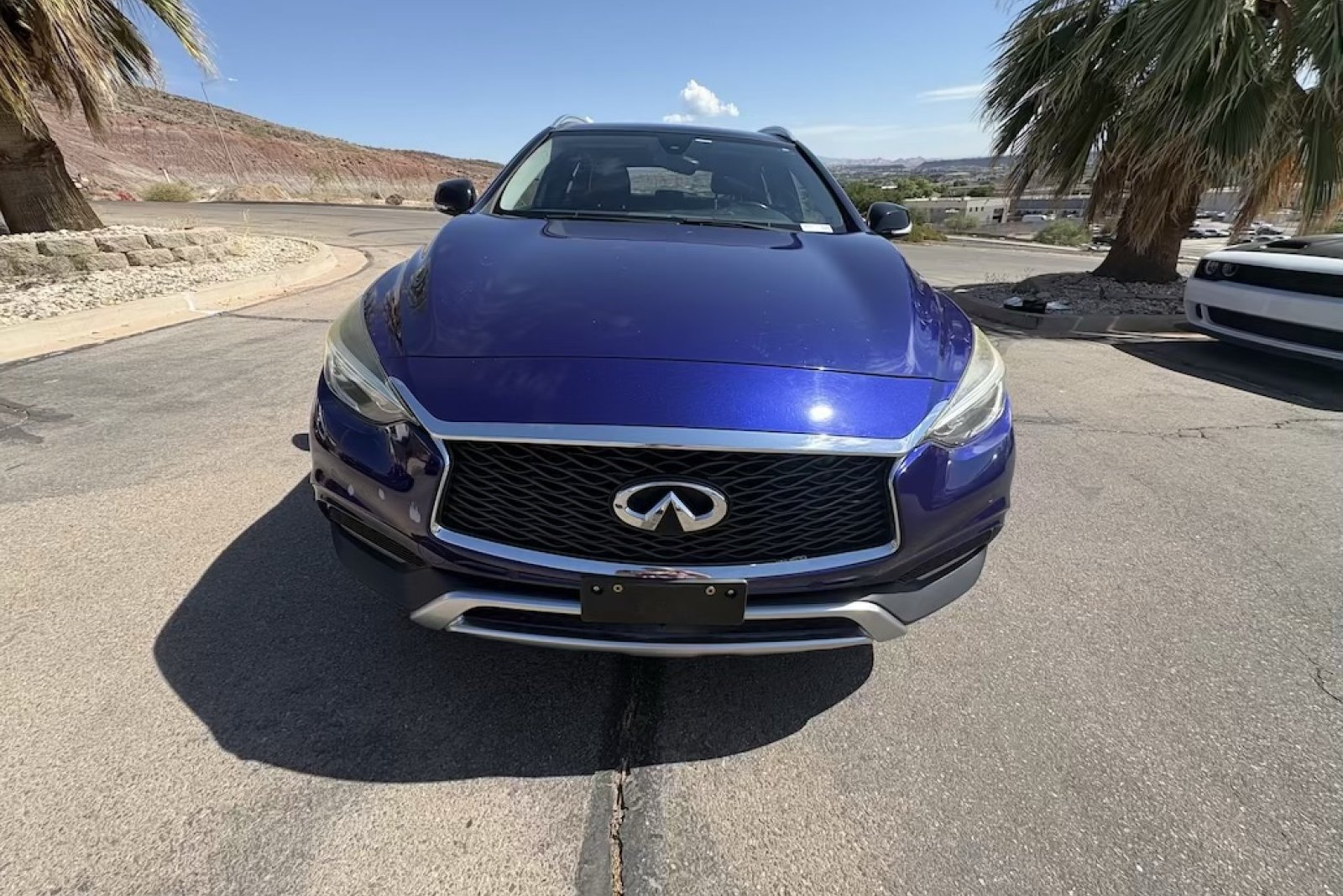 Used 2017 INFINITI QX30 Premium w/ Navigation Package AWD/4WD image 8