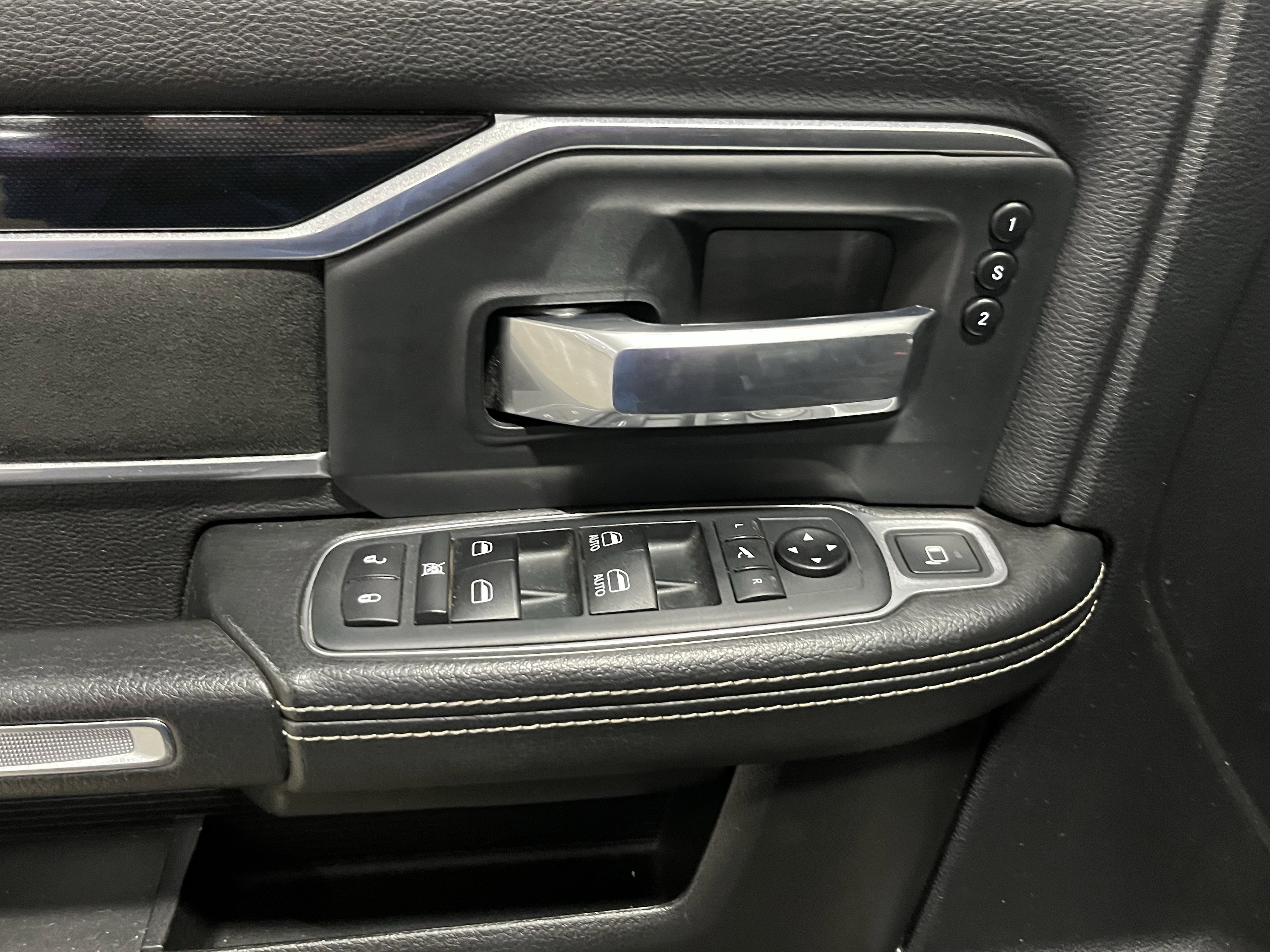 Used 2019 RAM 2500 Laramie image 21