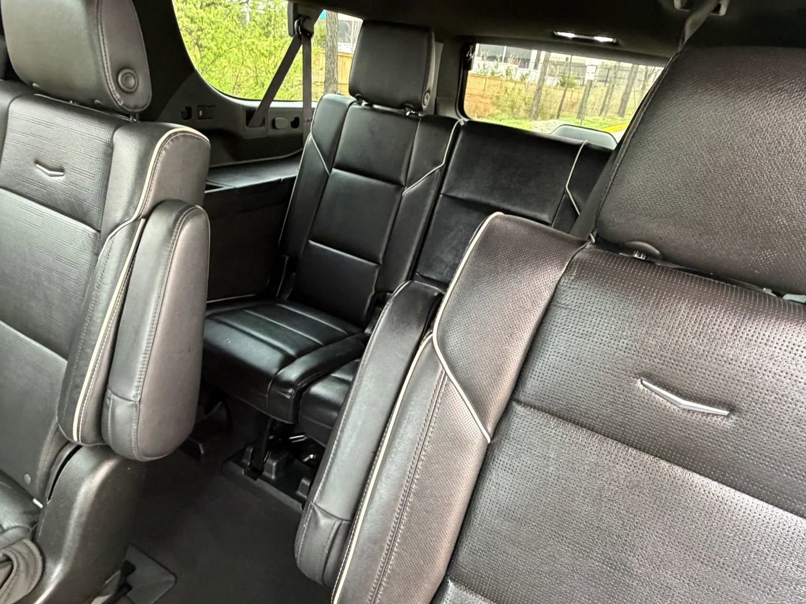 Used 2021 Cadillac Escalade ESV Sport w/ Driver Assist Tech Package AWD/4WD image 12