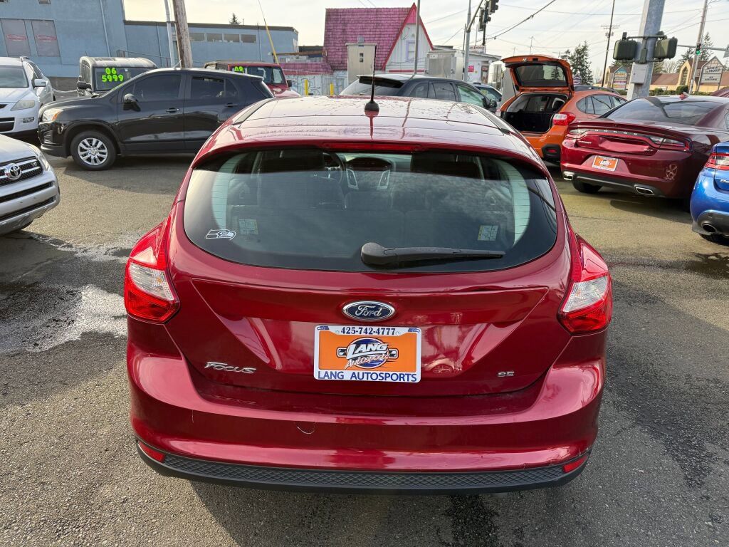 Used 2014 Ford Focus SE FWD image 6