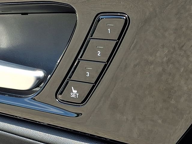 Certified 2024 Acura MDX SH-AWD w/ Technology Package image 31