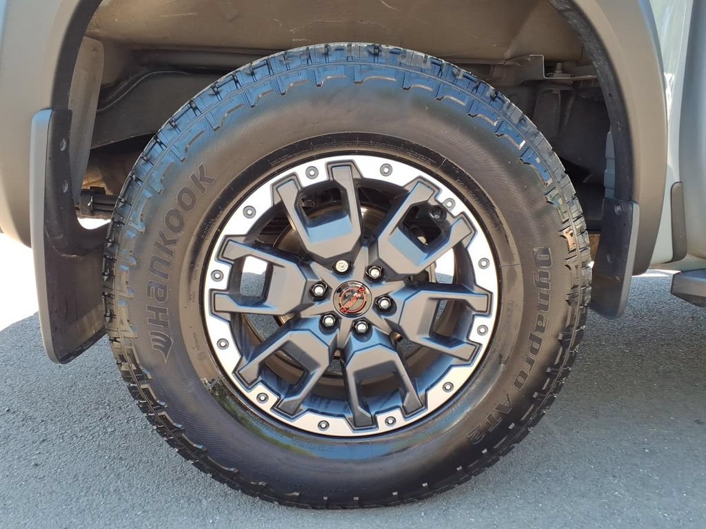 Used 2025 Nissan Frontier PRO-4X w/ Tow Package AWD/4WD image 23