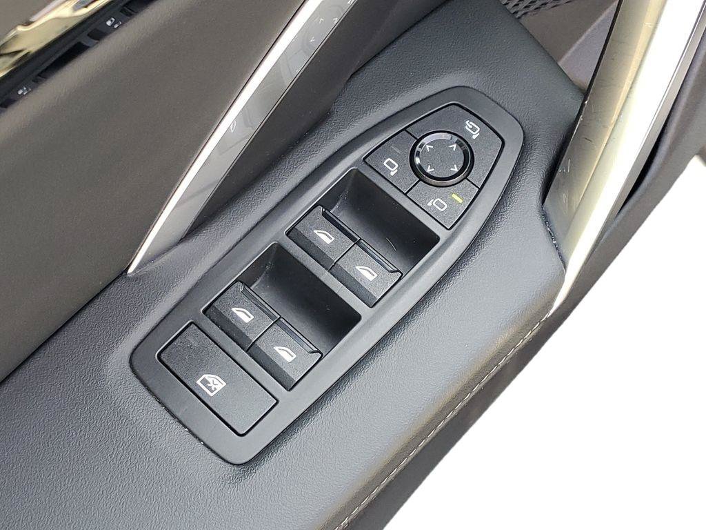 Used 2025 BMW X1 xDrive28i AWD/4WD image 7