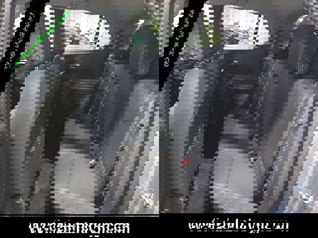 Used 2024 Buick Encore GX Preferred w/ Comfort Package image 4