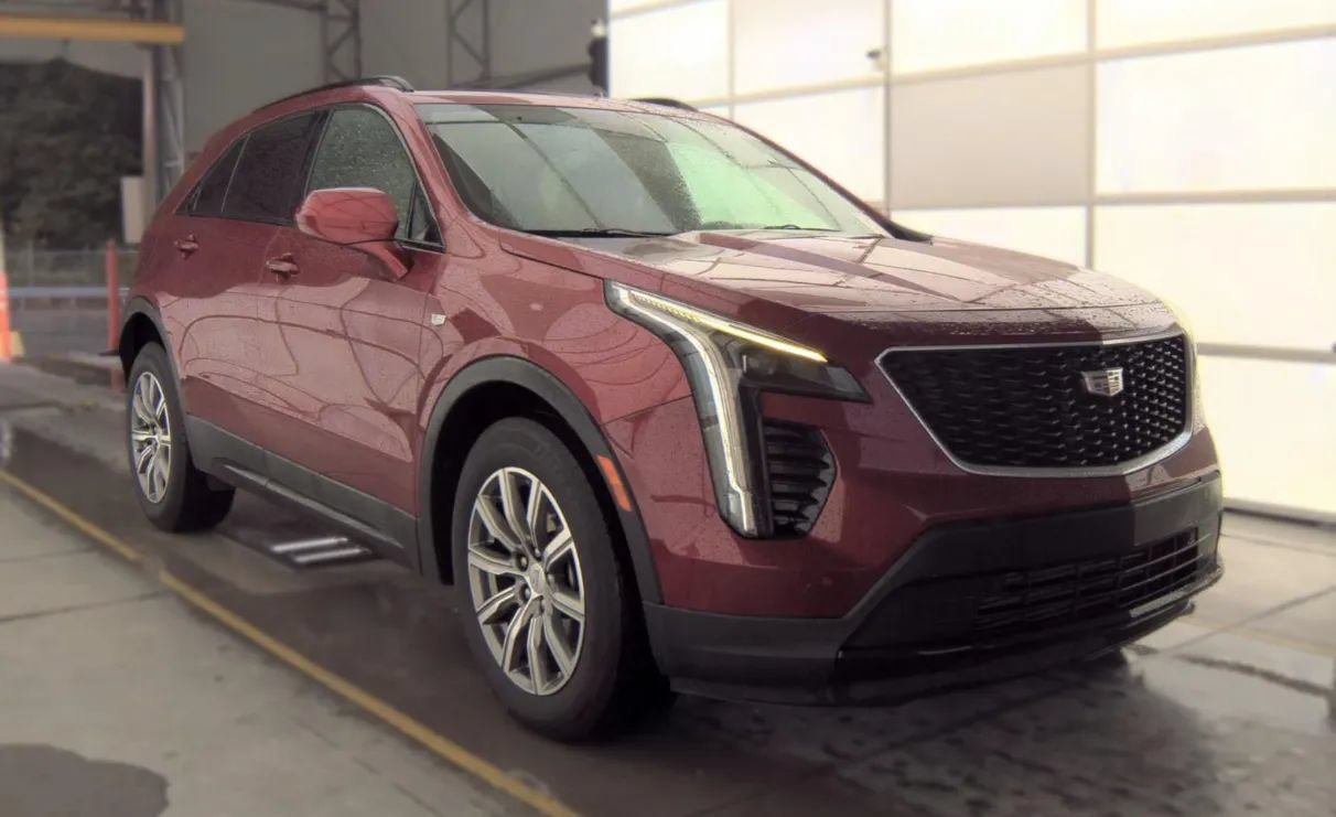 Used 2020 Cadillac XT4 Sport AWD/4WD image 3