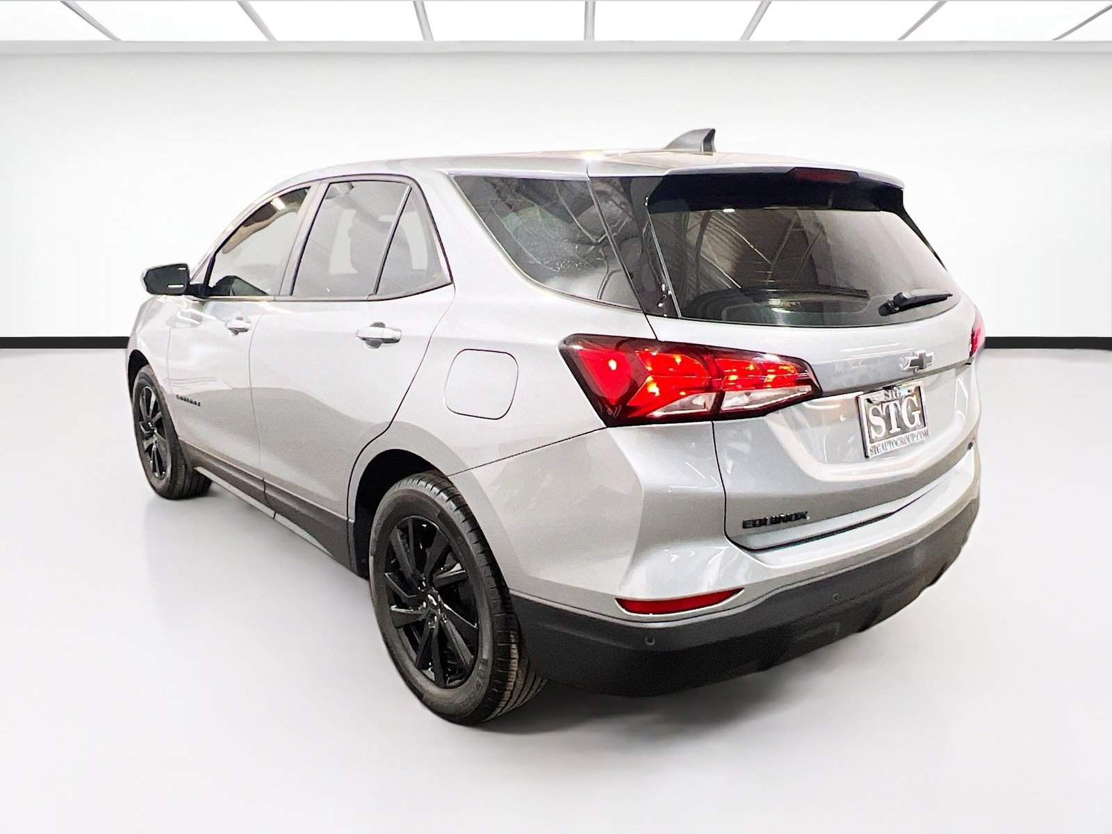 Used 2024 Chevrolet Equinox LS w/ Sport Edition image 6