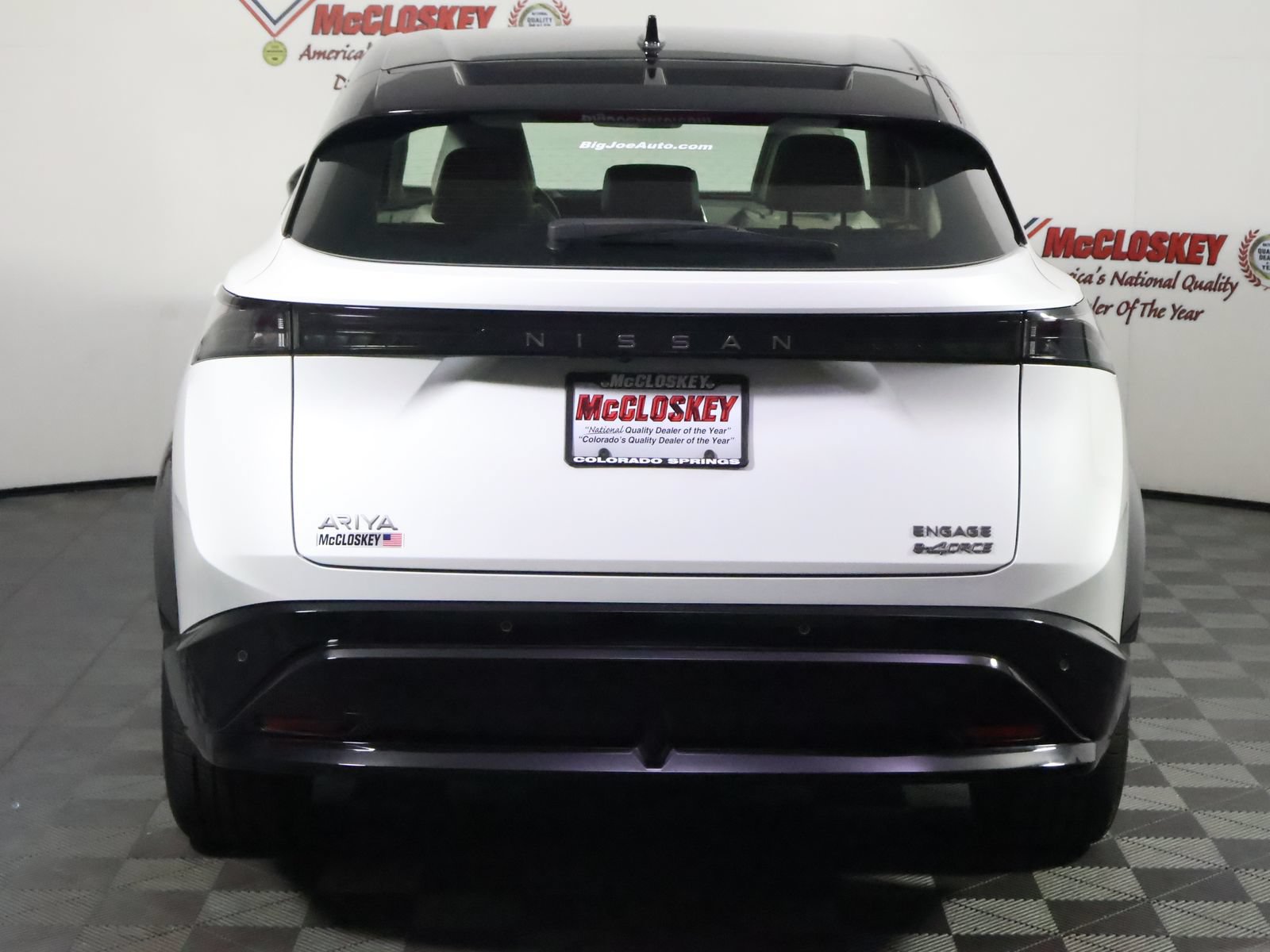 Used 2023 Nissan Ariya AWD image 6