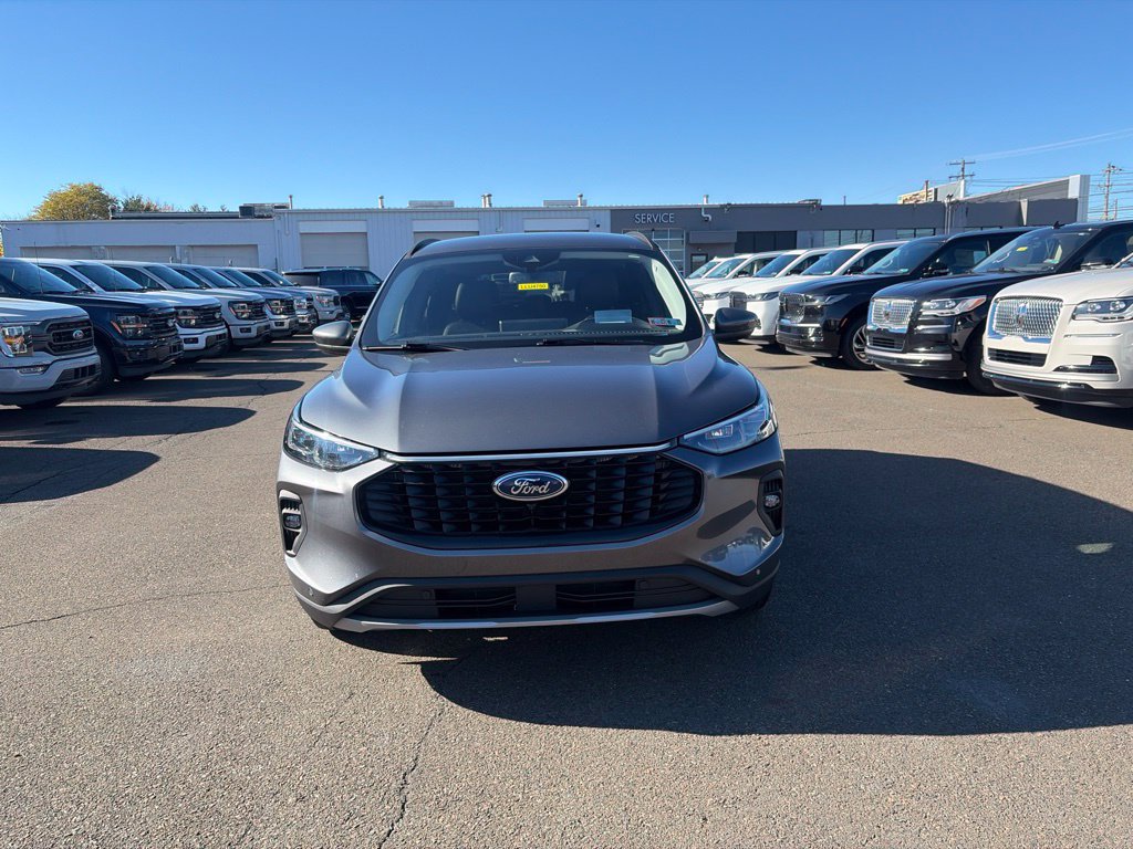 Used 2023 Ford Escape SE w/ PHEV Premium Package FWD image 10