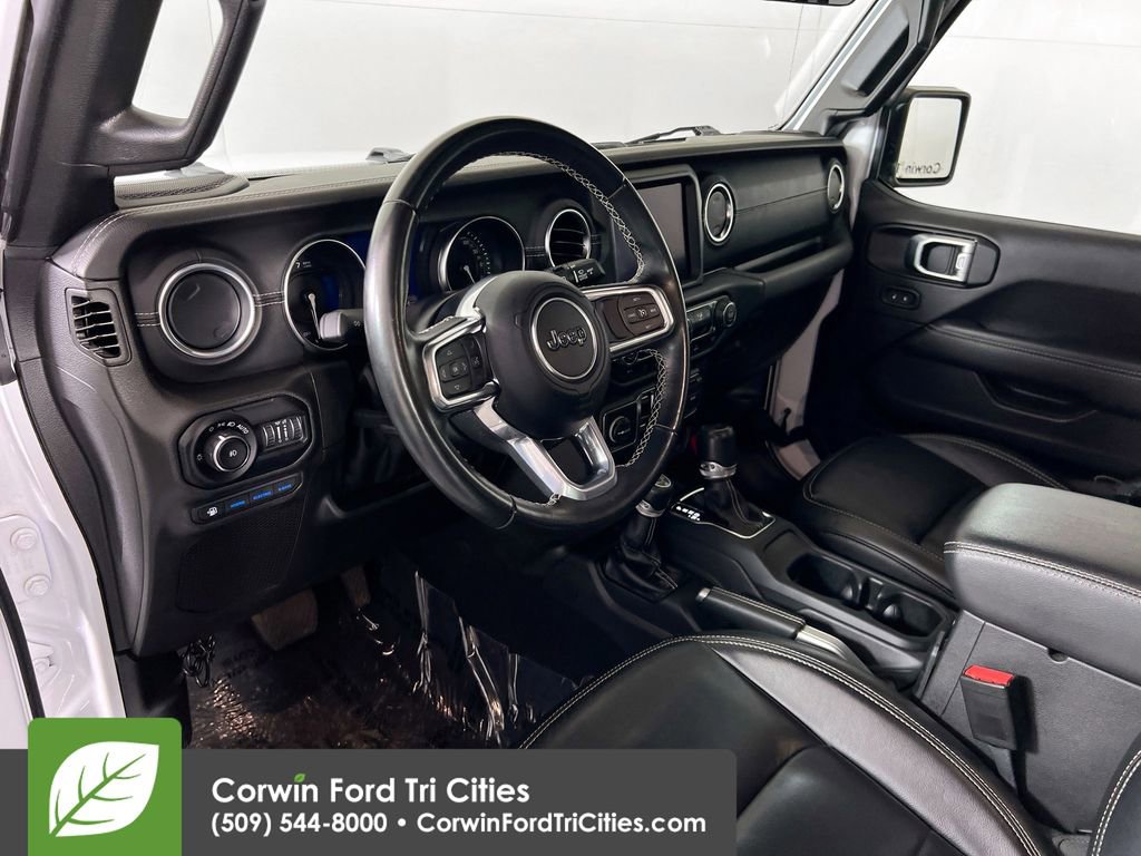 Used 2022 Jeep Wrangler Unlimited Sahara image 3