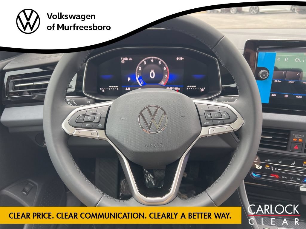 Used 2026 Volkswagen Jetta SE FWD image 15