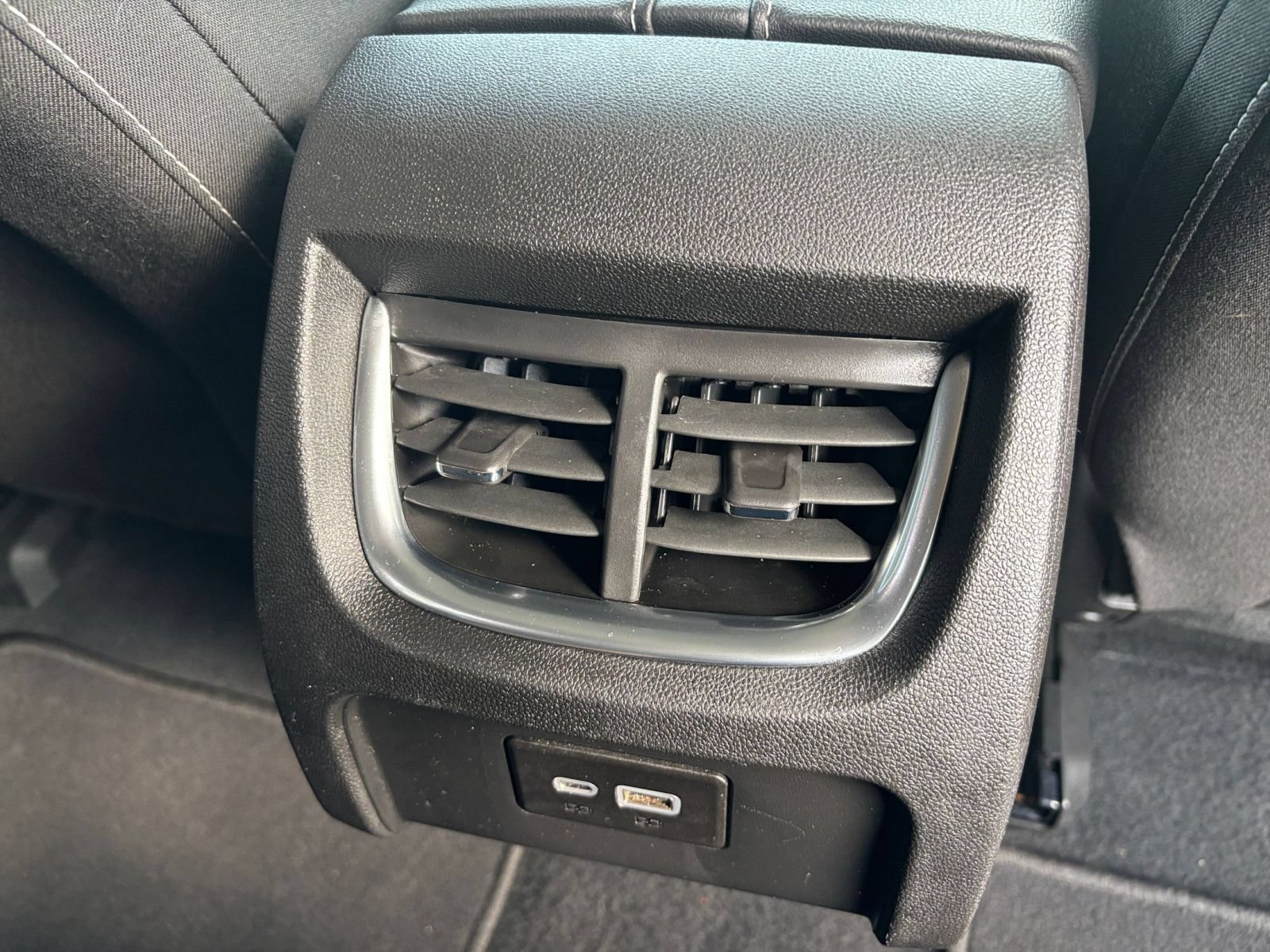 Used 2026 Chevrolet Blazer LT FWD image 24