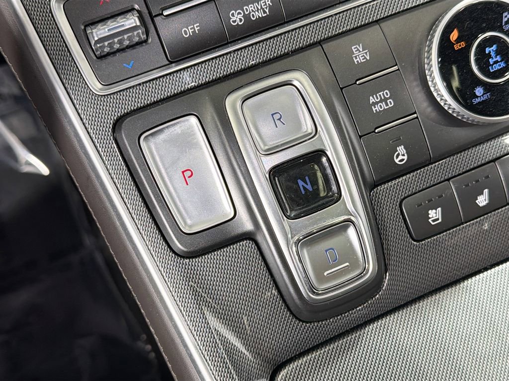 Used 2022 Hyundai Santa Fe Limited AWD/4WD image 19