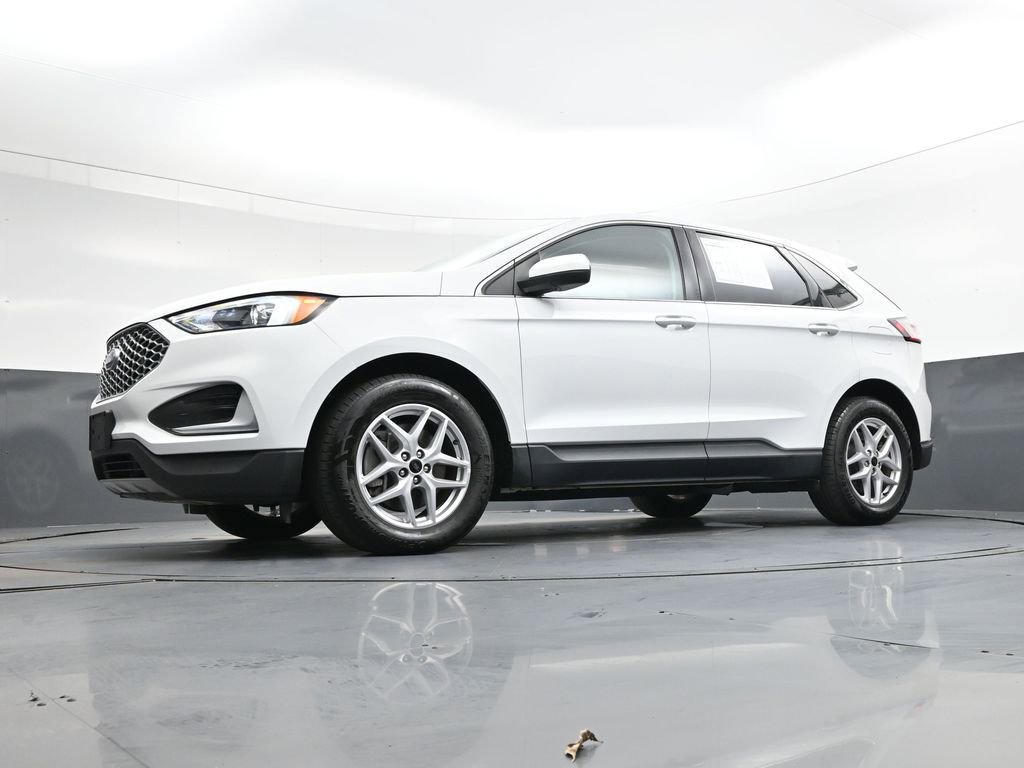 Used 2023 Ford Edge SEL image 42