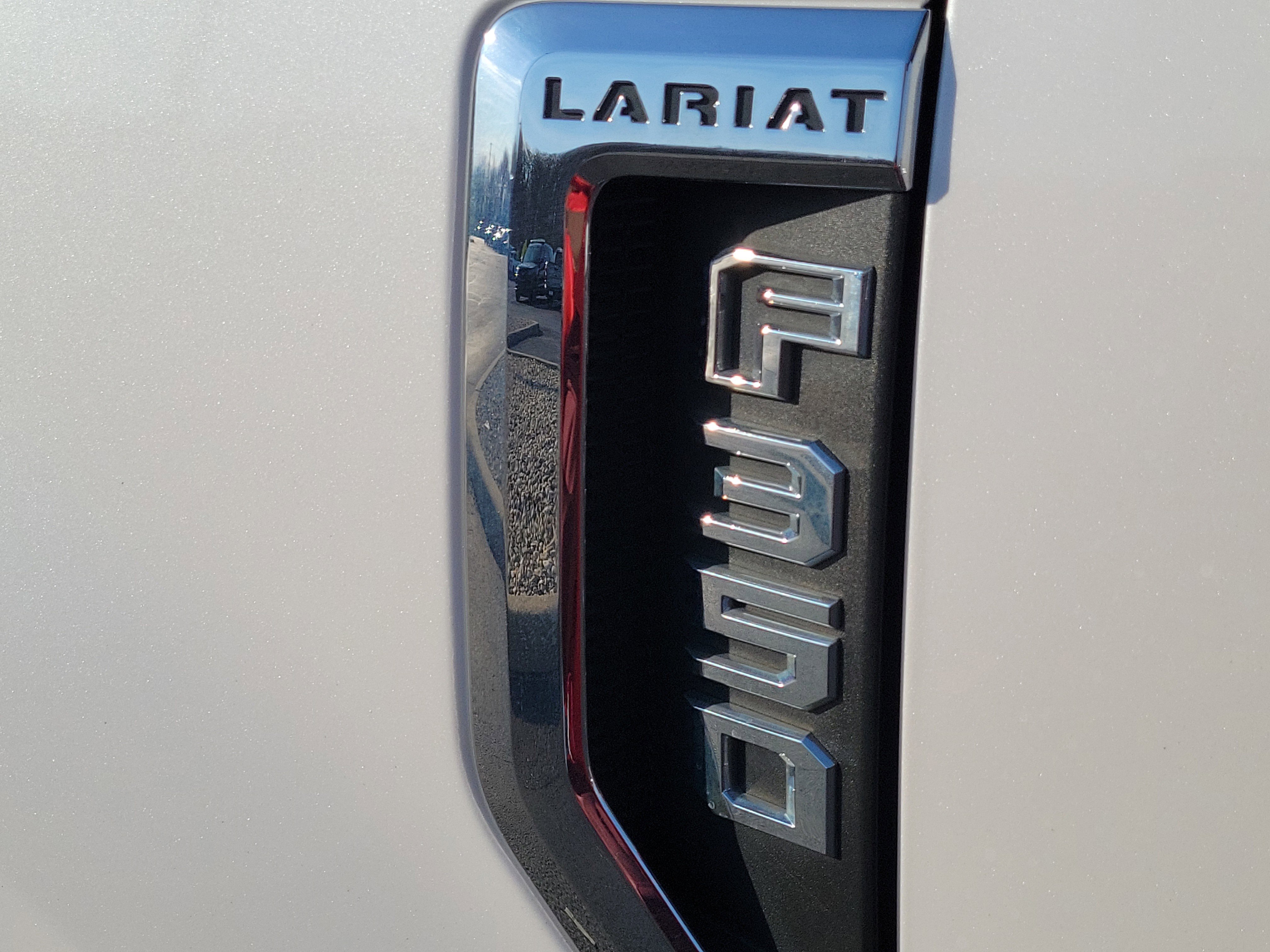 Used 2018 Ford F350 Lariat w/ Lariat Ultimate Package image 9