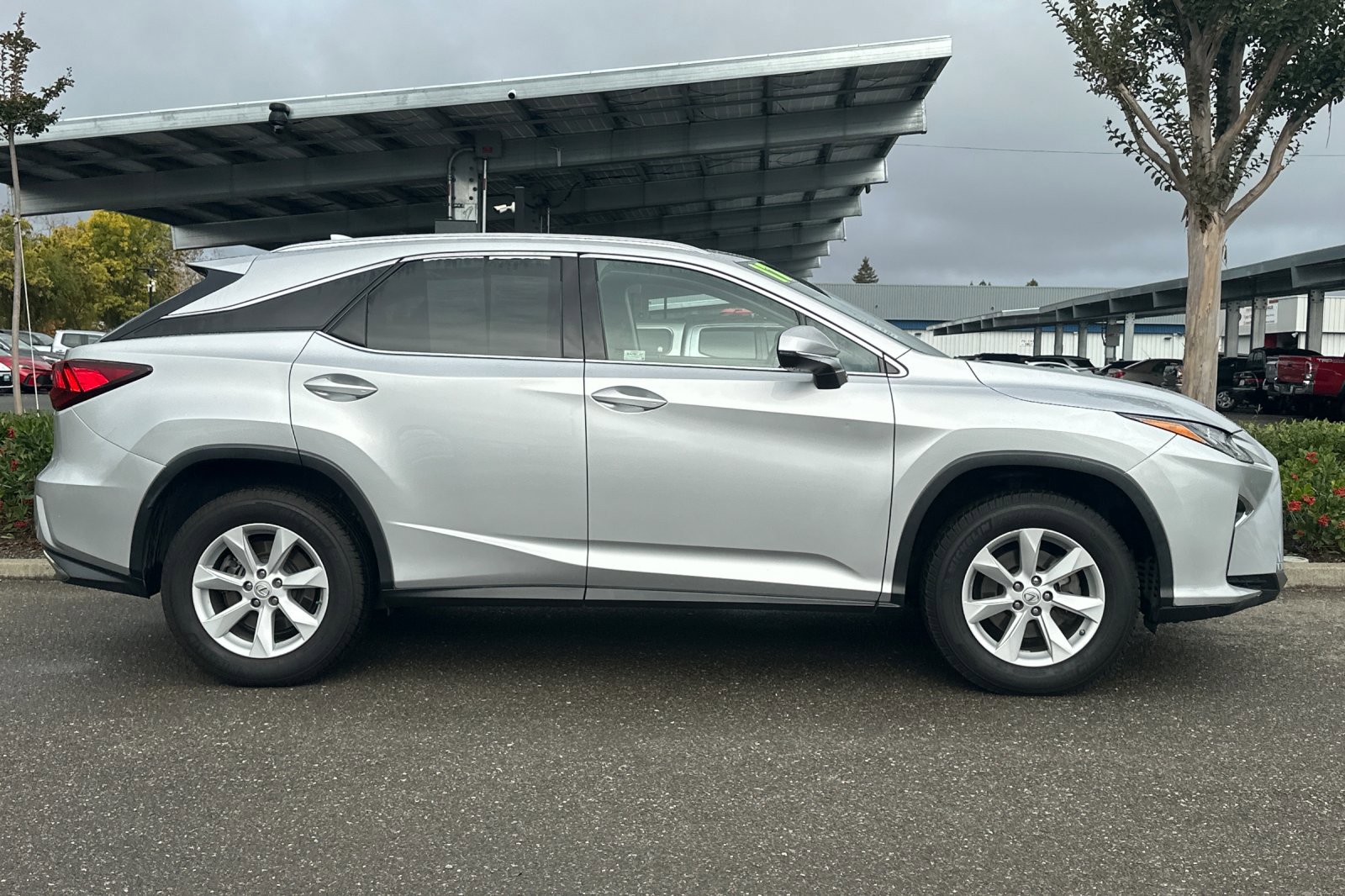 Used 2017 Lexus RX 350 FWD image 3