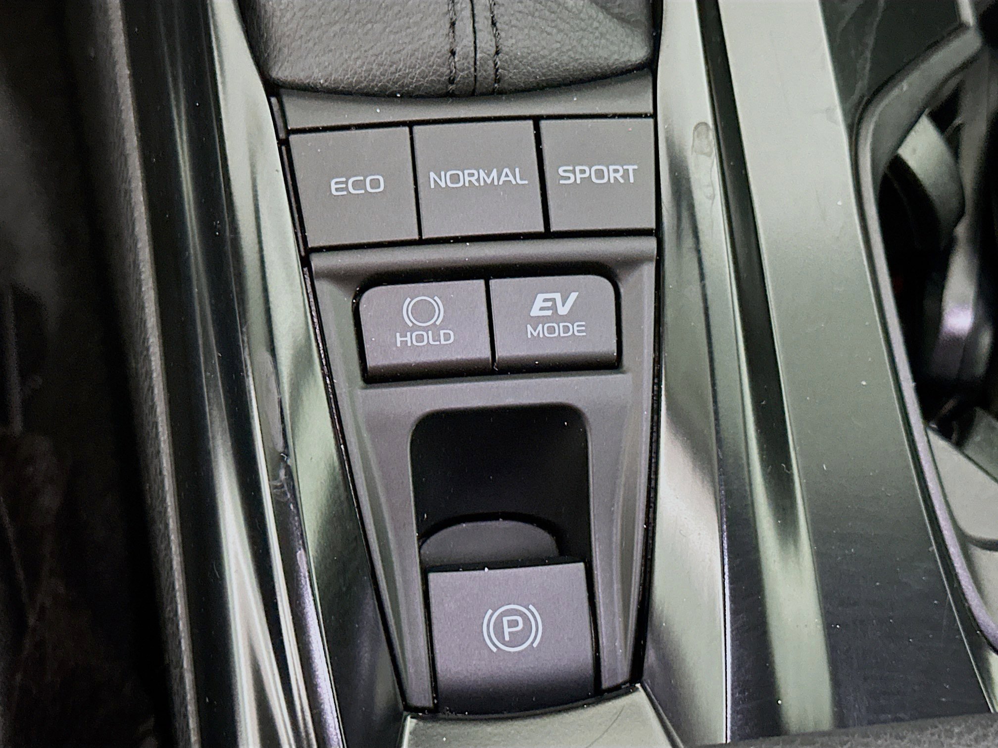Used 2025 Toyota Camry LE image 25