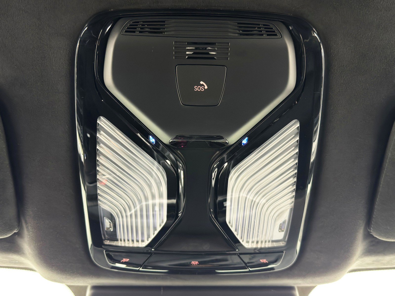 Used 2024 BMW XM AWD/4WD image 38