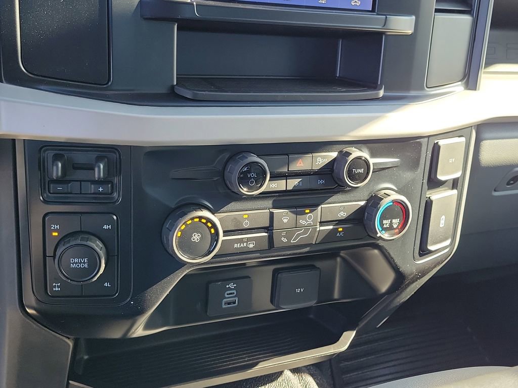 New 2026 Ford F250 XL w/ FX4 Off-Road Package image 31