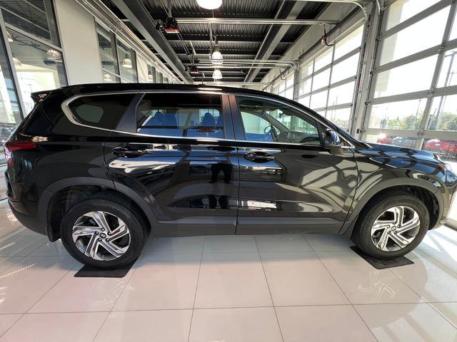 Used 2023 Hyundai Santa Fe SE image 5