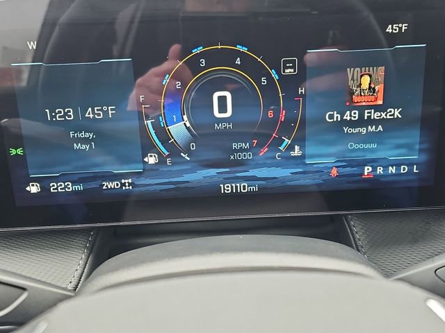 Used 2025 Chevrolet Equinox LT AWD/4WD image 12
