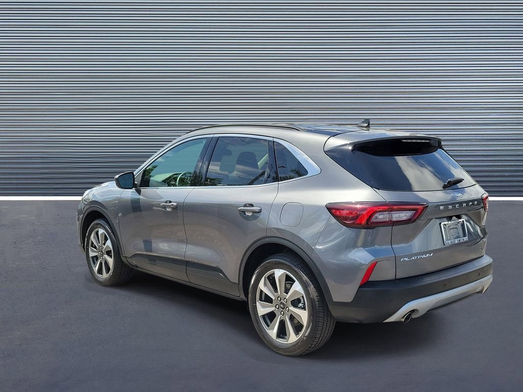 Used 2025 Ford Escape Platinum AWD/4WD image 4