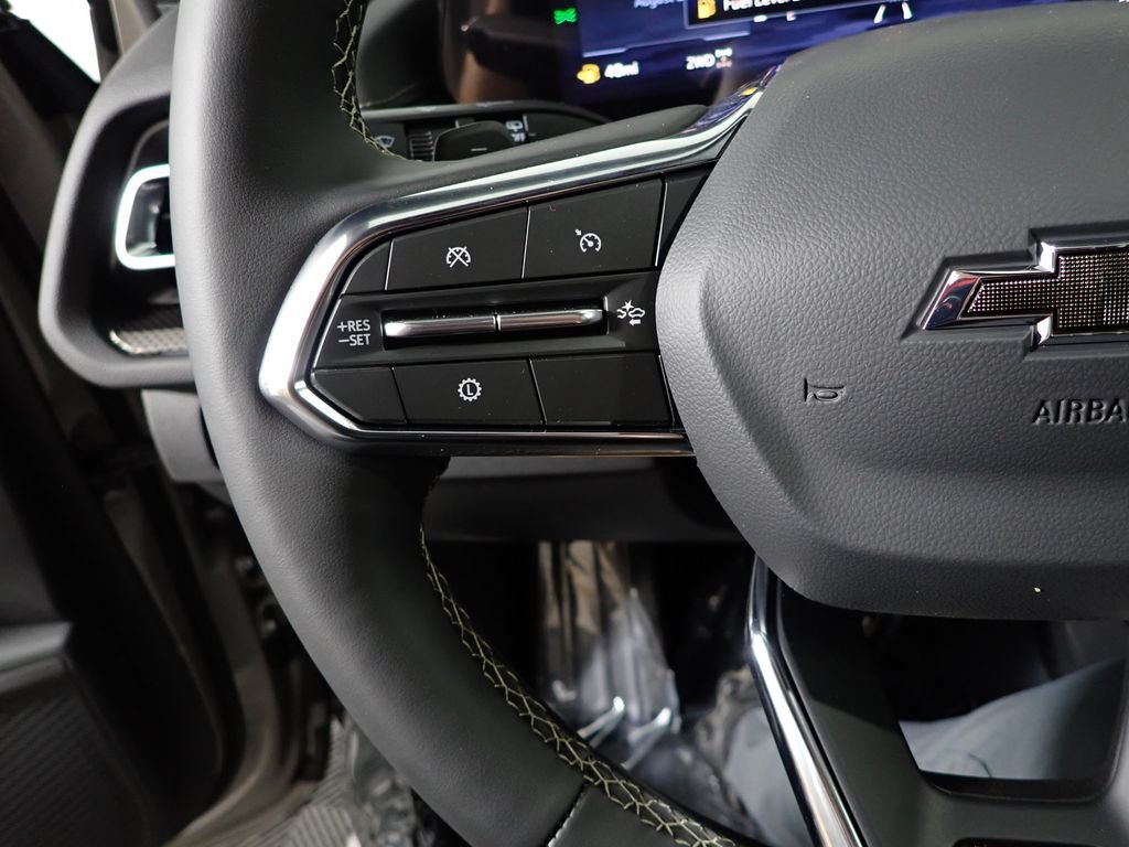 New 2027 Chevrolet Traverse Z71 w/ LPO, Floor Liner Package AWD/4WD image 29