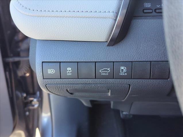 Certified 2019 Toyota Camry LE FWD image 14