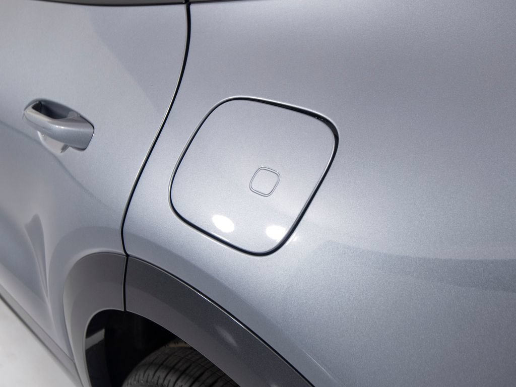 New 2026 Porsche Cayenne Electric Coupe AWD/4WD image 49