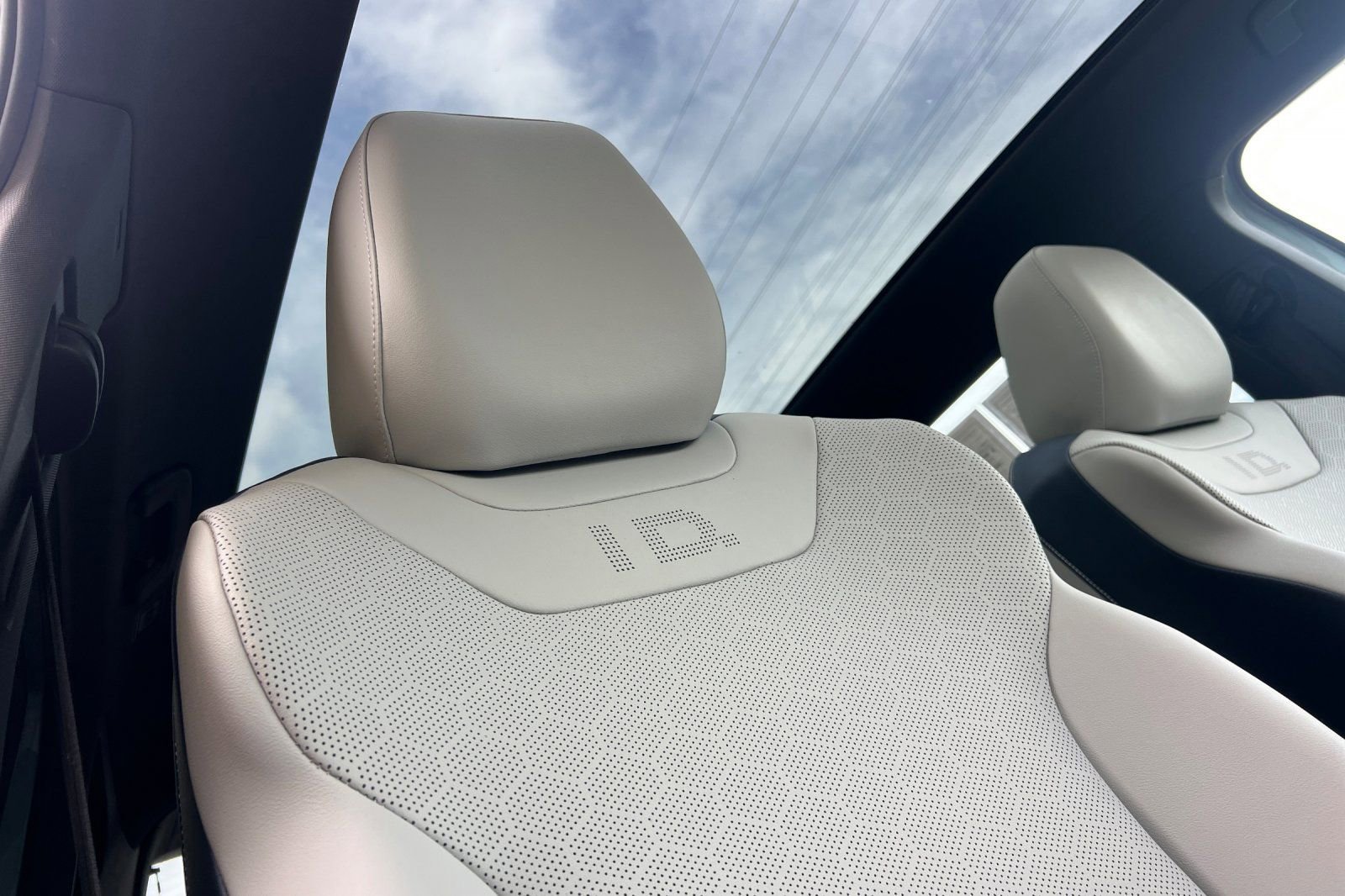Used 2024 Volkswagen ID.4 S RWD image 17
