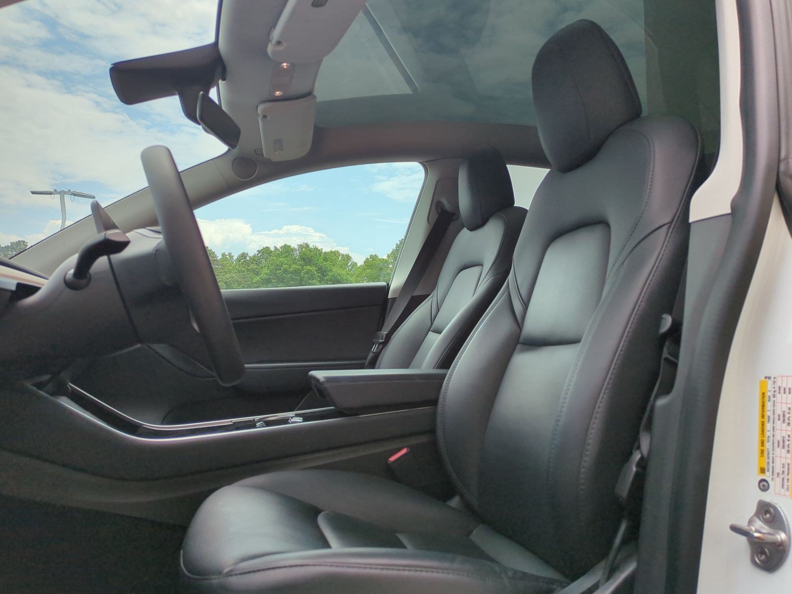 Used 2021 Tesla Model Y Long Range AWD/4WD image 14