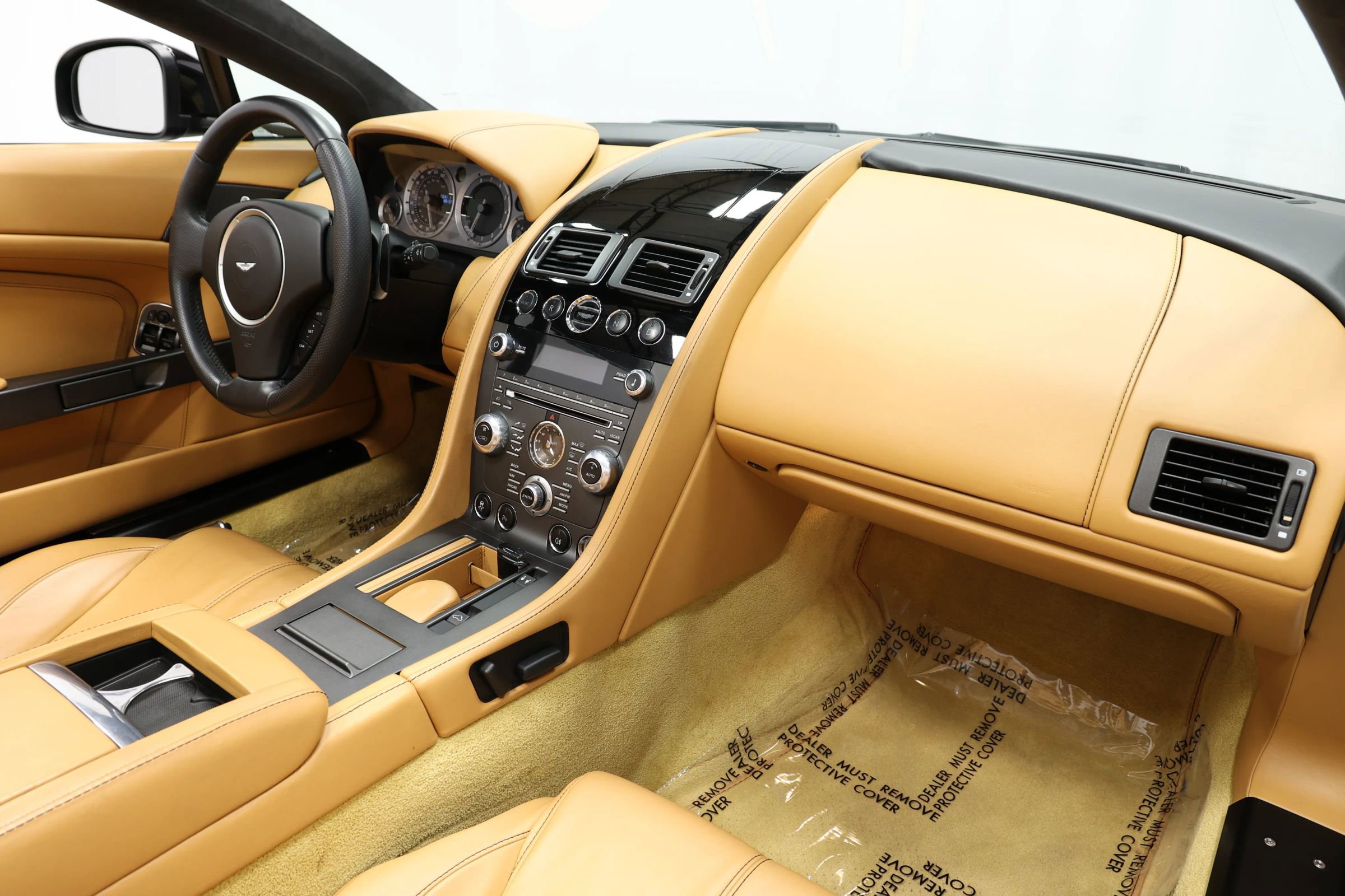 Used 2012 Aston Martin V8 Vantage Roadster image 73