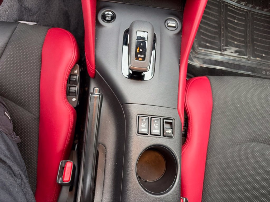 Used 2025 Nissan Z Performance w/ Floor Mat Package RWD image 14