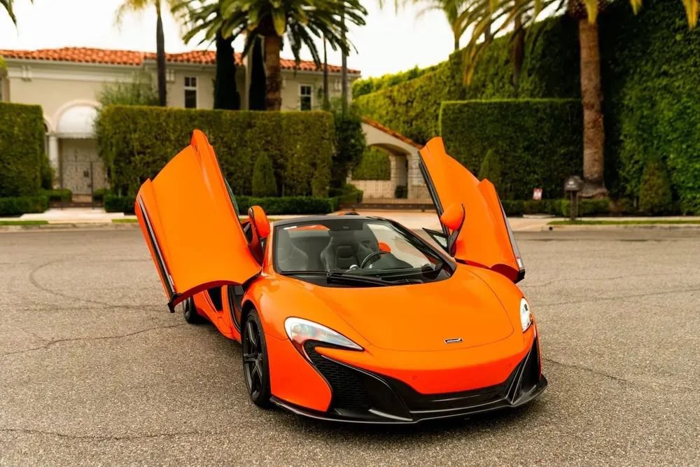 Used 2015 McLaren 650S Spider RWD image 19